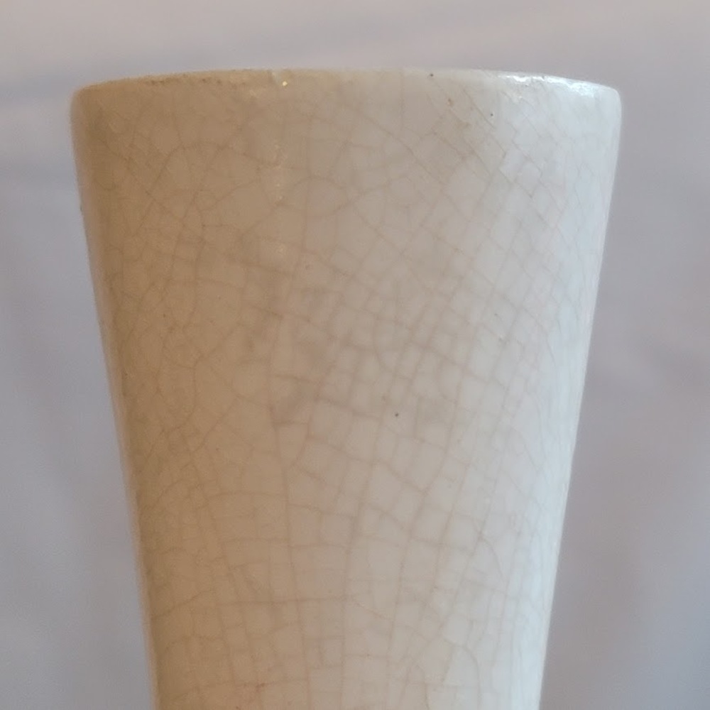 Handpainted Portugal vase blue white floral crackle underglaze 6.5" - Picture 7 of 8